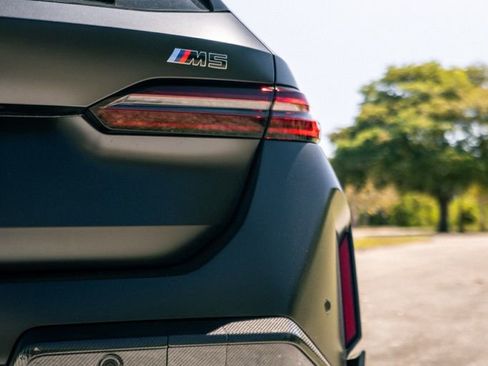 Used 2026 BMW M5 Touring w/ M Driver's Package image 11