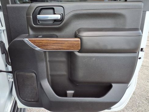 Used 2023 Chevrolet Silverado 3500 High Country image 16