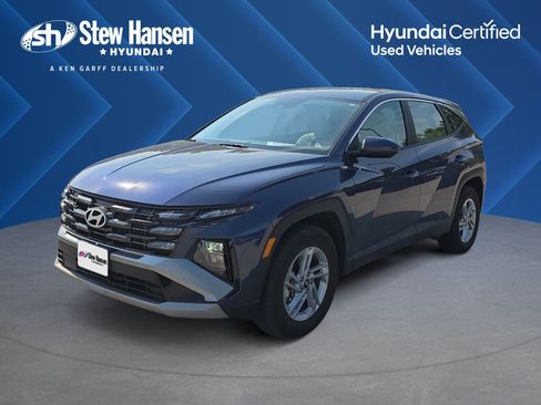 Used 2025 Hyundai Tucson SE AWD/4WD image 1
