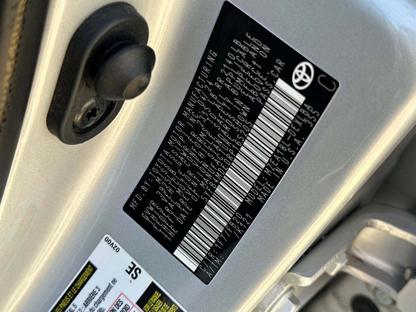 Used 2024 Toyota Corolla LE FWD image 24