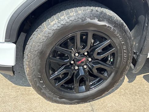 Used 2024 GMC Sierra 1500 Elevation w/ Elevation Premium Package image 12