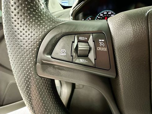 Used 2019 Chevrolet Trax LT FWD image 33