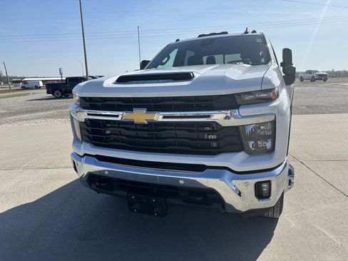 Used 2025 Chevrolet Silverado 3500 LT w/ All Star Edition image 10