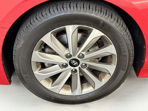 Used 2017 Hyundai Sonata Sport w/ Value Edition Package 02 FWD image 35