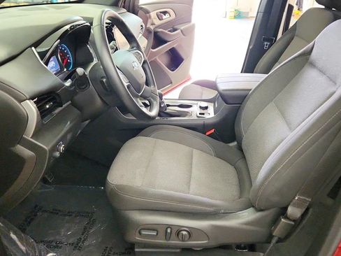 Used 2023 Chevrolet Traverse LT FWD image 15