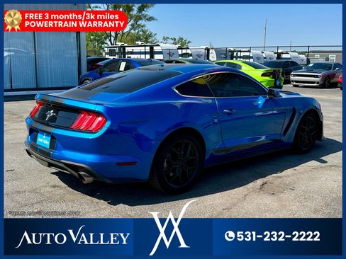 Used 2019 Ford Mustang Premium w/ Ford Safe & Smart Package RWD image 7
