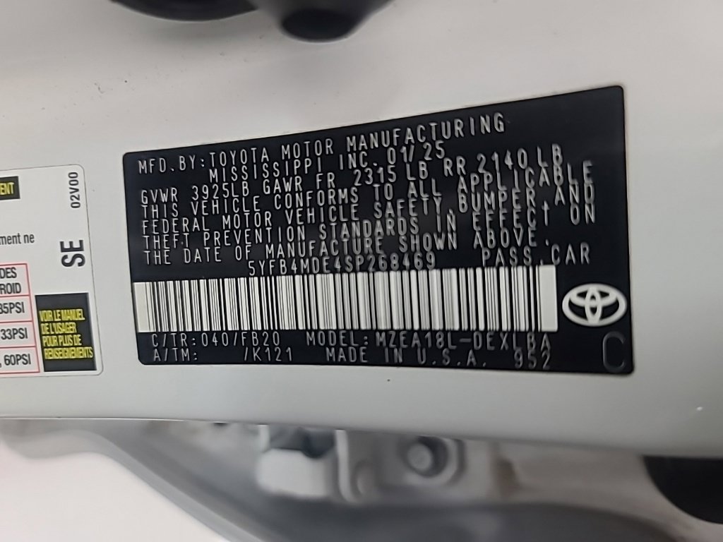 Used 2025 Toyota Corolla LE FWD image 39