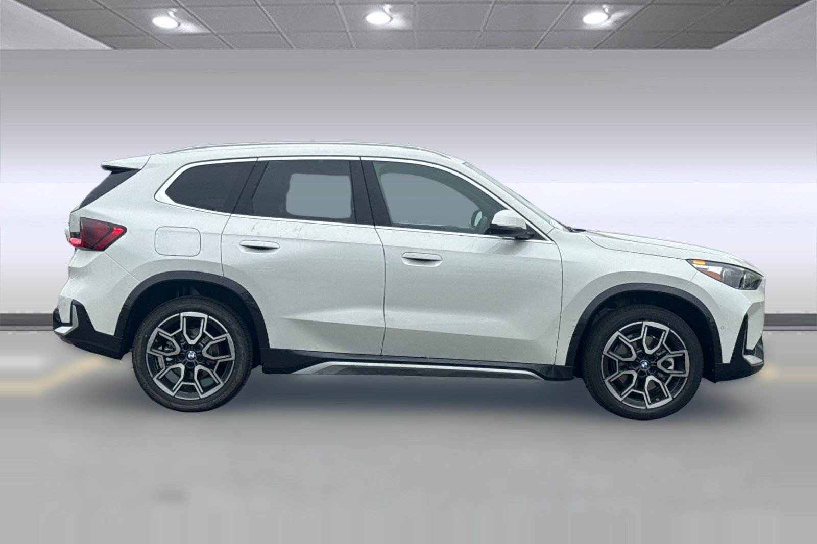 Used 2026 BMW X1 xDrive28i w/ Technology Package AWD/4WD image 7