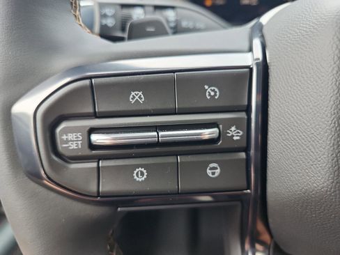 New 2026 GMC Yukon XL AT4 AWD/4WD image 21