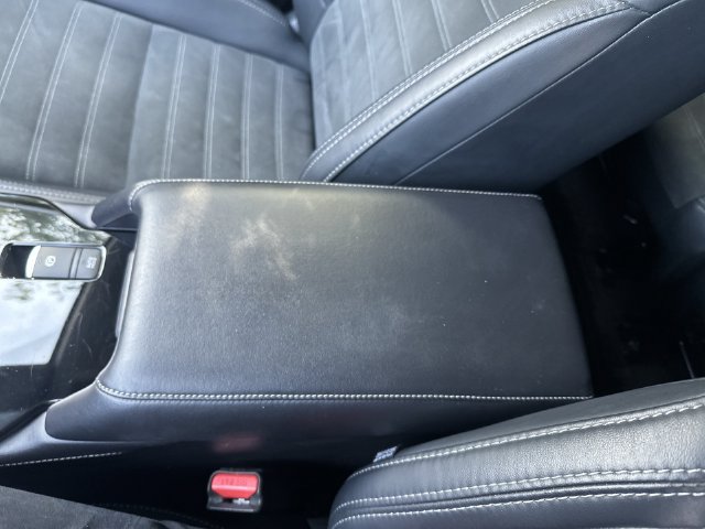 Used 2025 Mitsubishi Outlander SE AWD/4WD image 32
