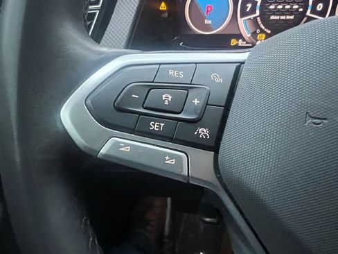 Used 2024 Volkswagen Atlas Peak Edition SE image 48