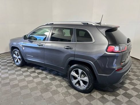 Certified 2019 Jeep Cherokee Limited w/ Luxury Group AWD/4WD image 8