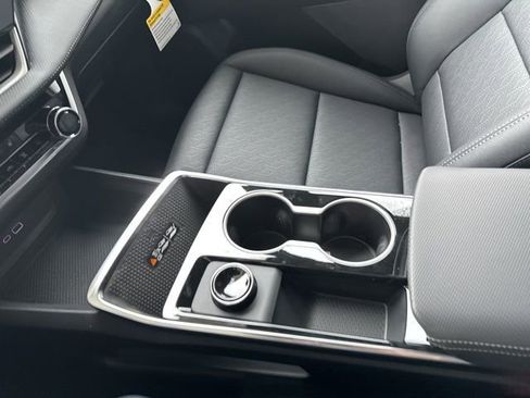 New 2026 Chevrolet Equinox LT image 17