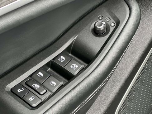 Used 2021 Jeep Grand Cherokee L Limited w/ Trailer Tow Group (B) image 21