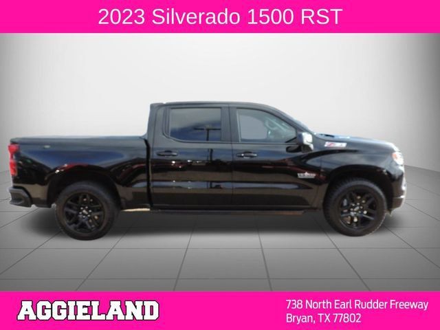 Used 2023 Chevrolet Silverado 1500 RST w/ Z71 Off-Road Package AWD/4WD image 2