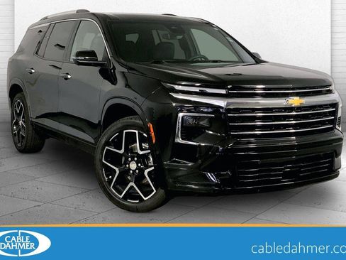 Used 2025 Chevrolet Traverse High Country w/ LPO, Floor Liner Package AWD/4WD image 1