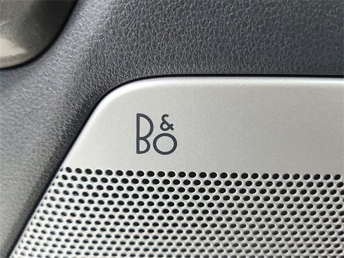 Used 2023 Ford F150 Lariat w/ Equipment Group 502A High image 40