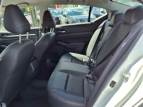 New 2025 Nissan Altima 2.5 SR image 6