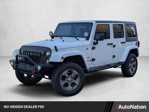 Used 2018 Jeep Wrangler Unlimited Sahara w/ Connectivity Group AWD/4WD image 1