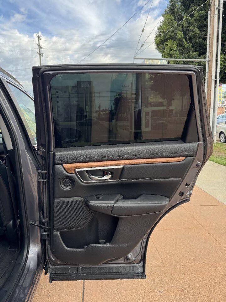 Used 2019 Honda CR-V Touring image 18