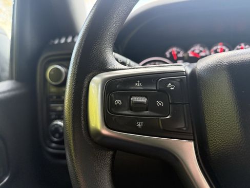 Used 2022 Chevrolet Silverado 1500 Custom w/ Safety Confidence Package image 30