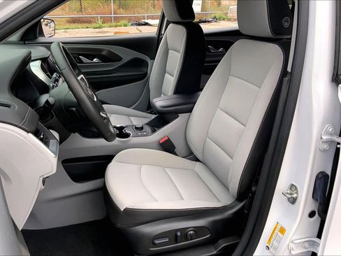 Certified 2022 GMC Terrain SLE w/ Driver Convenience Package image 7