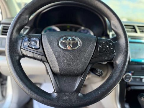 Used 2015 Toyota Camry LE FWD image 10