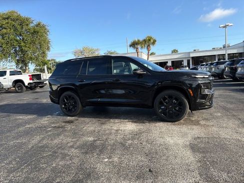 New 2026 Chevrolet Traverse RS FWD image 17