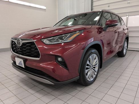 Used 2026 Toyota Highlander Platinum AWD/4WD image 12
