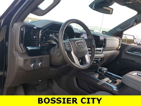 Certified 2022 GMC Sierra 1500 SLT image 10