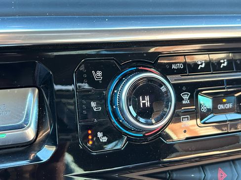 Used 2023 GMC Sierra 1500 Denali Ultimate image 24