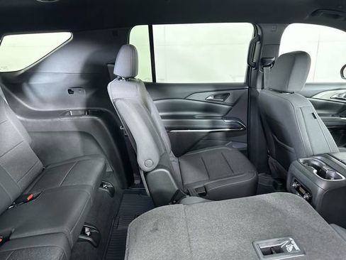 New 2026 Chevrolet Traverse LT w/ Driver Confidence Package FWD image 28