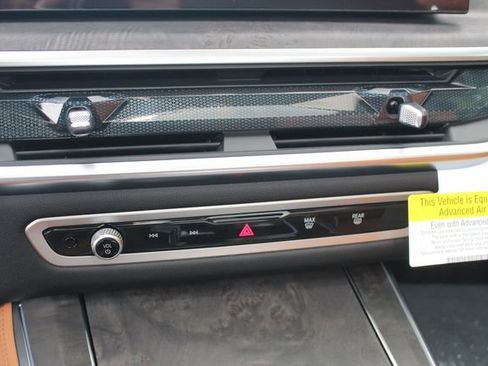 New 2026 BMW X5 xDrive40i w/ Climate Comfort Package image 14