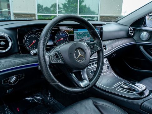 Used 2018 Mercedes-Benz E 300 image 29