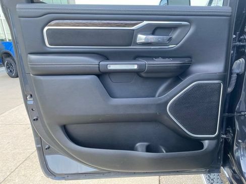 Used 2020 RAM 1500 Laramie AWD/4WD image 23