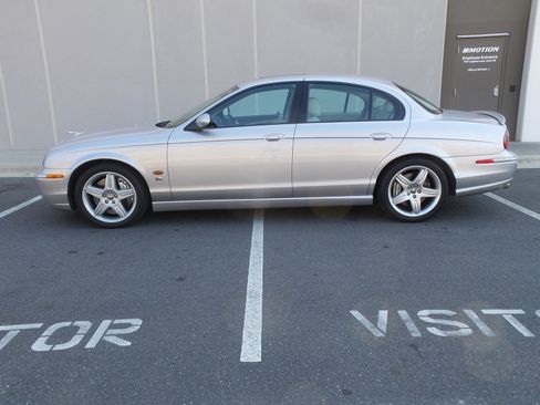 Used 2003 Jaguar S-TYPE R image 98