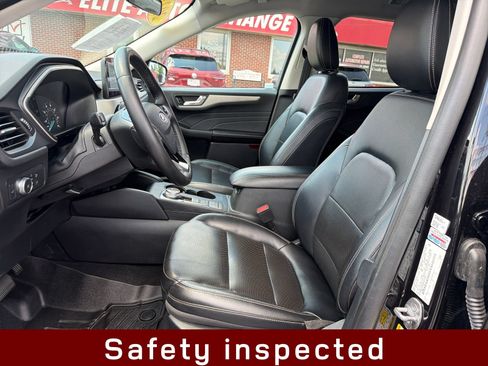 Used 2022 Ford Escape SEL FWD image 11