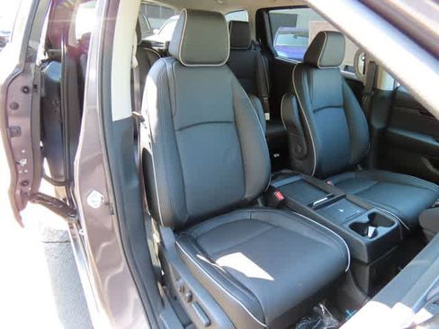 New 2026 Honda Odyssey Touring image 19