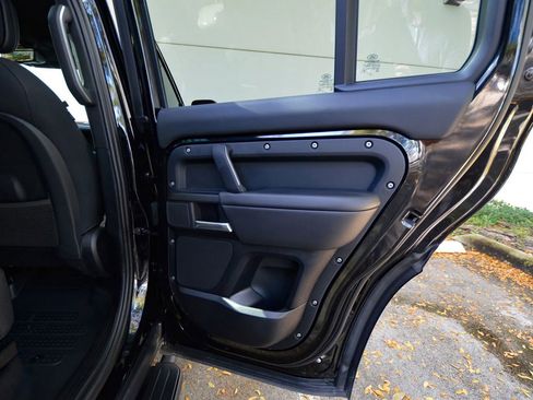 Used 2025 Land Rover Defender 130 V8 image 63