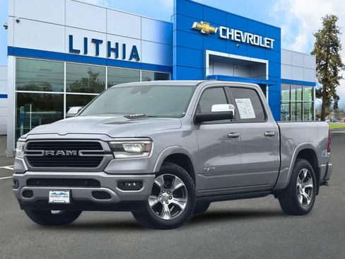 Used 2019 RAM 1500 Laramie AWD/4WD image 1