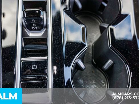 Used 2025 Volkswagen Atlas Cross Sport SE image 44