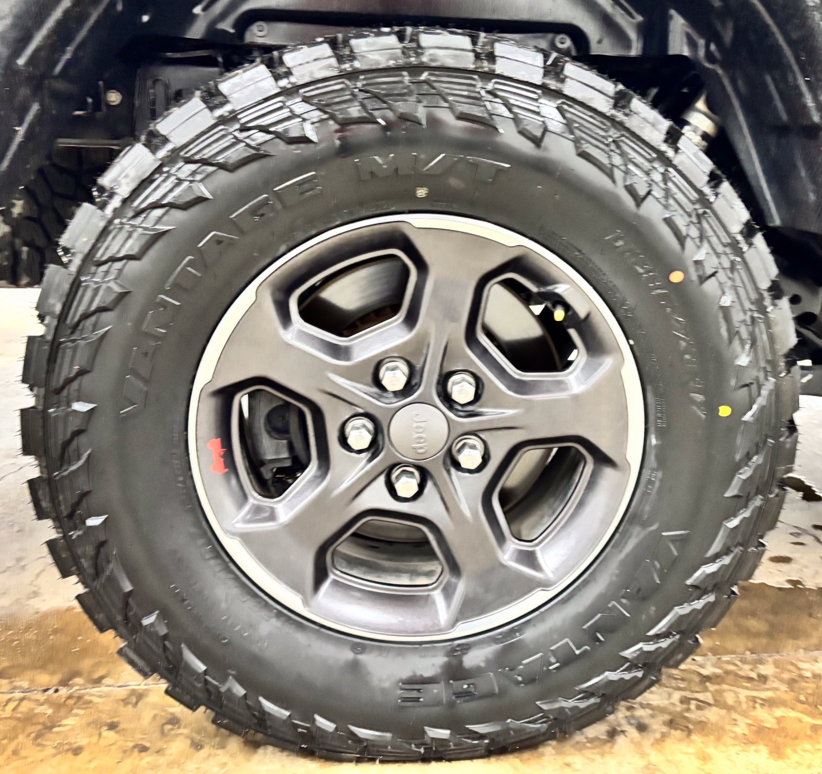Used 2021 Jeep Gladiator Rubicon AWD/4WD image 8