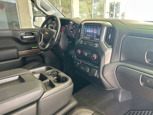 Used 2020 Chevrolet Silverado 1500 LT w/ All-Star Edition image 21