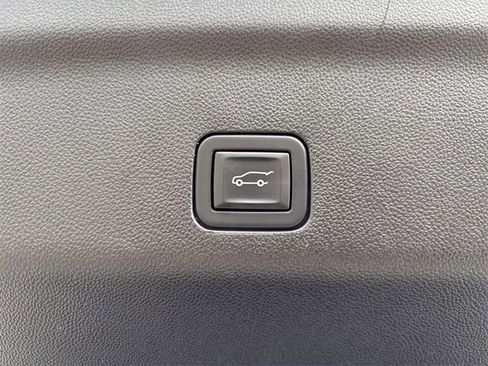 Used 2023 Chevrolet Suburban High Country w/ Premium Package 2 image 34