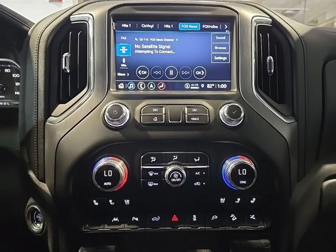 Used 2022 GMC Sierra 1500 Denali w/ Denali Premium Package AWD/4WD image 22