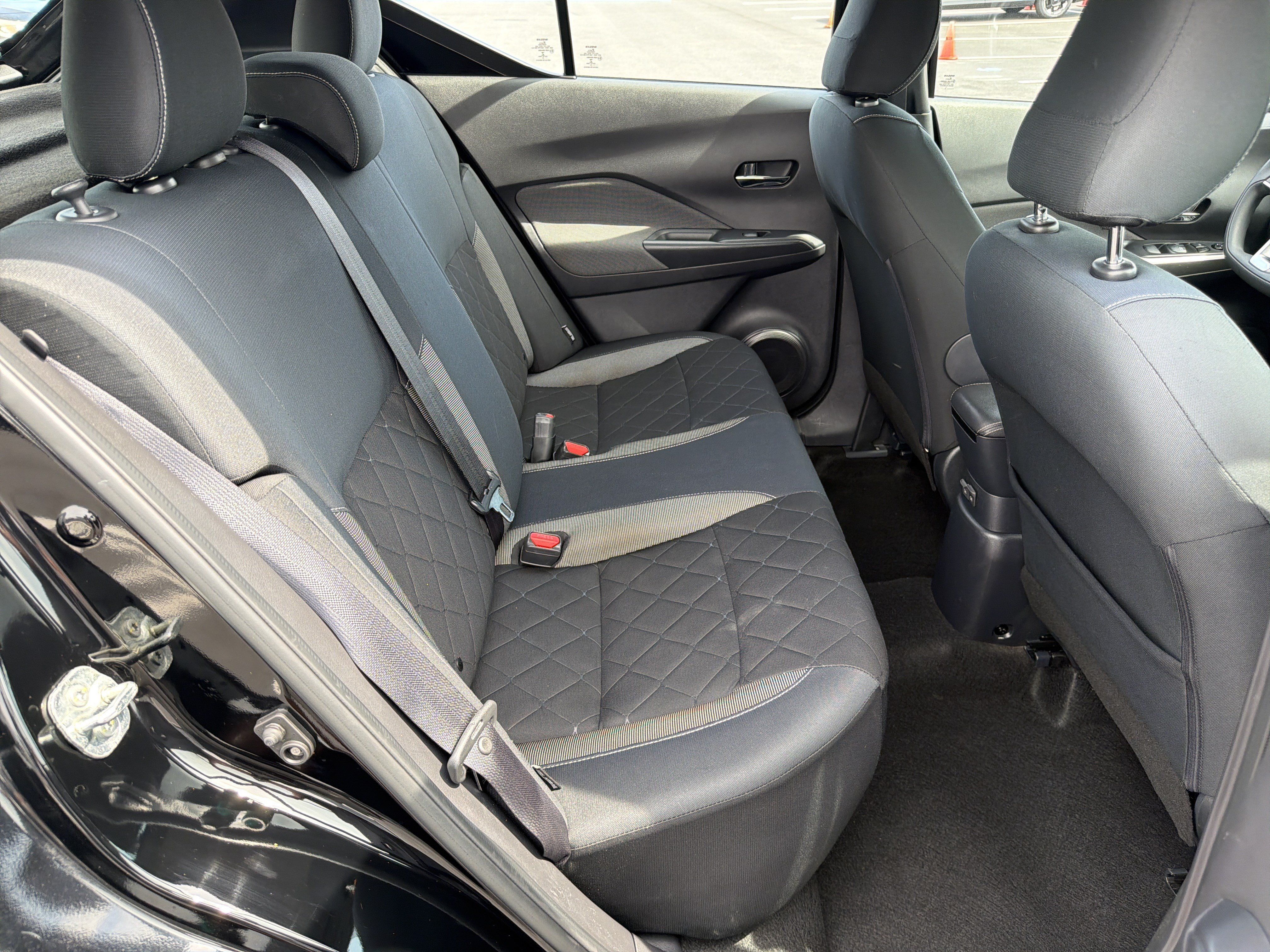 Used 2020 Nissan Kicks SV FWD image 15