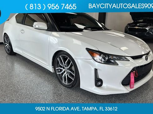 Used 2015 Scion tC image 1
