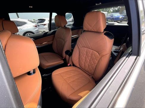 Used 2025 BMW X7 xDrive40i AWD/4WD image 36