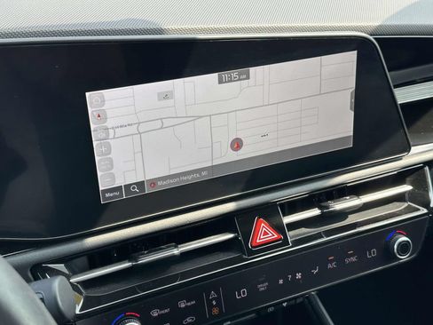 Certified 2023 Kia Niro EX w/ EX Cold Weather Package FWD image 25