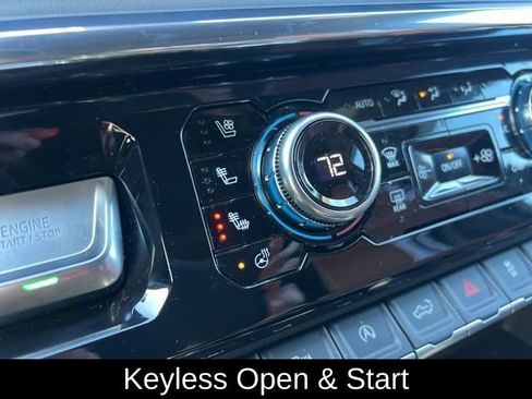 Used 2025 GMC Sierra 1500 Denali Ultimate image 15